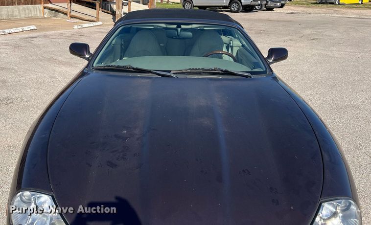 image for item KV9908 1999 Jaguar XK8 convertible