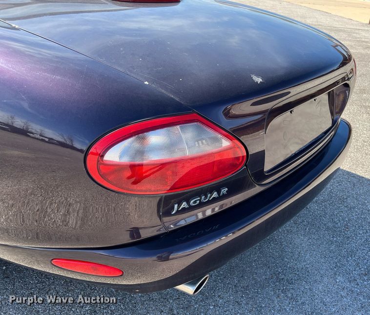 image for item KV9908 1999 Jaguar XK8 convertible