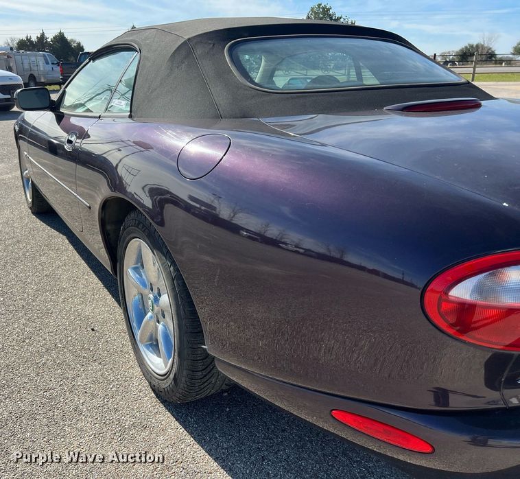 image for item KV9908 1999 Jaguar XK8 convertible