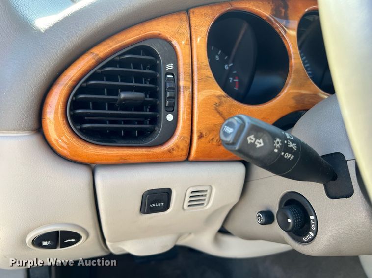 image for item KV9908 1999 Jaguar XK8 convertible