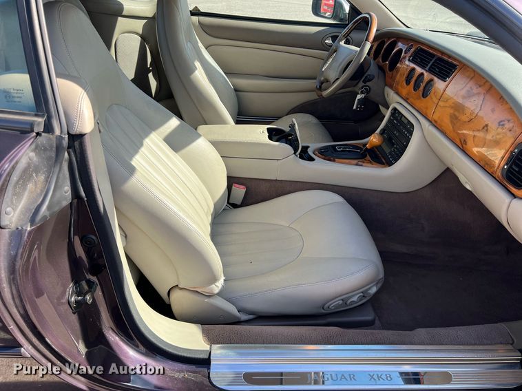 image for item KV9908 1999 Jaguar XK8 convertible
