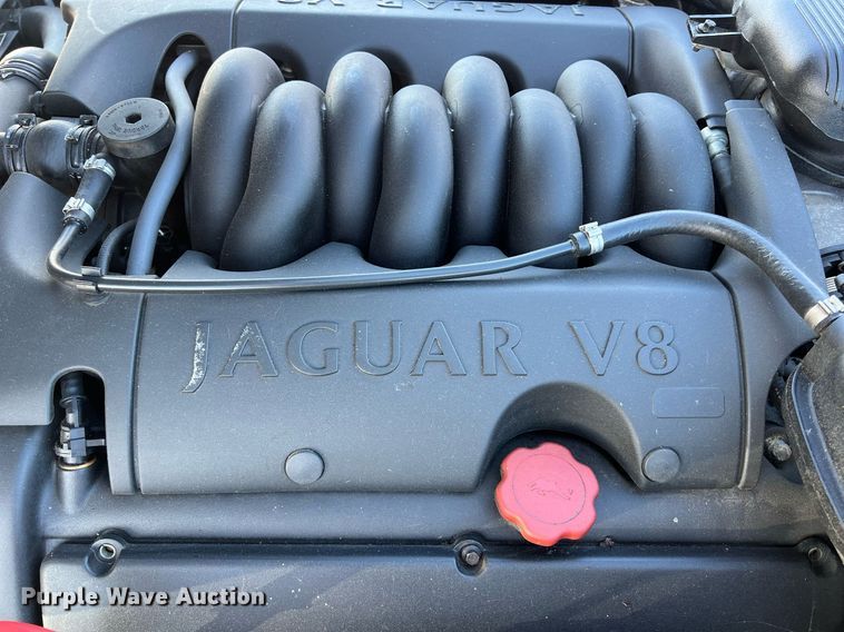 image for item KV9908 1999 Jaguar XK8 convertible