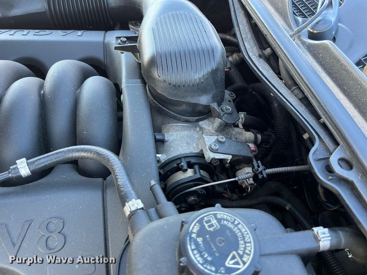 image for item KV9908 1999 Jaguar XK8 convertible