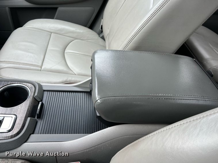 image for item KV9911 2016 GMC Acadia SLT SUV