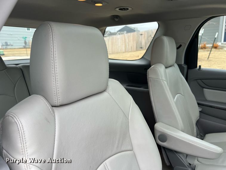 image for item KV9911 2016 GMC Acadia SLT SUV