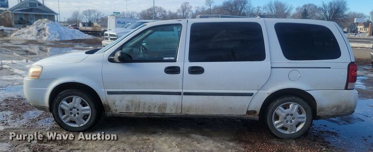image for item LA9530 2007 Chevrolet  Uplander LS van