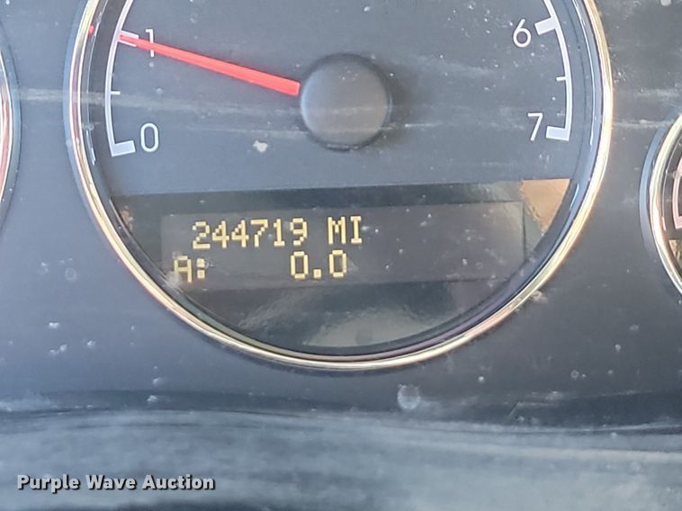 image for item LA9530 2007 Chevrolet  Uplander LS van