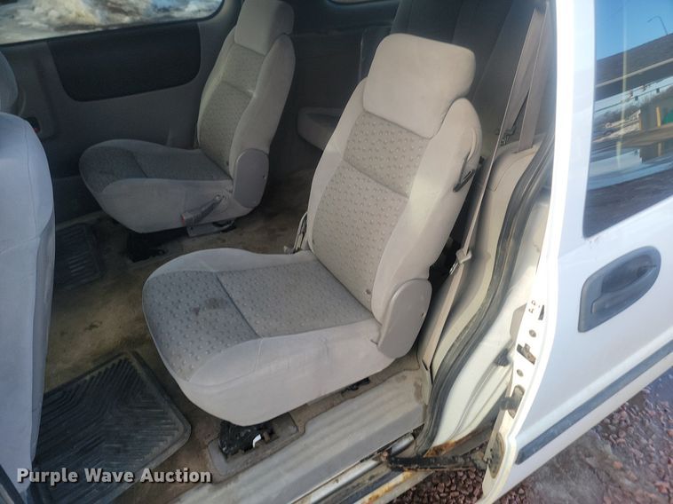 image for item LA9530 2007 Chevrolet  Uplander LS van