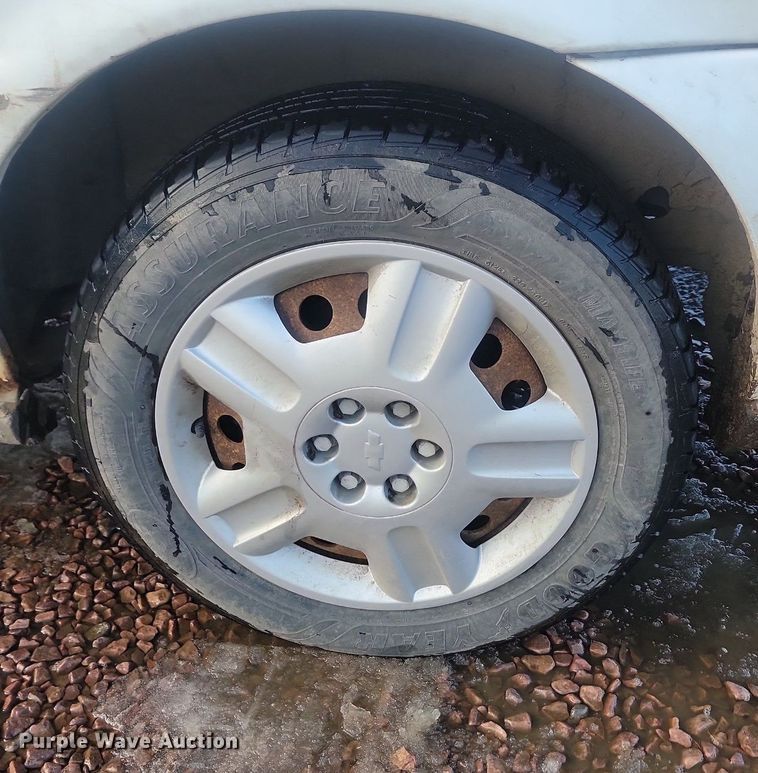 image for item LA9530 2007 Chevrolet  Uplander LS van