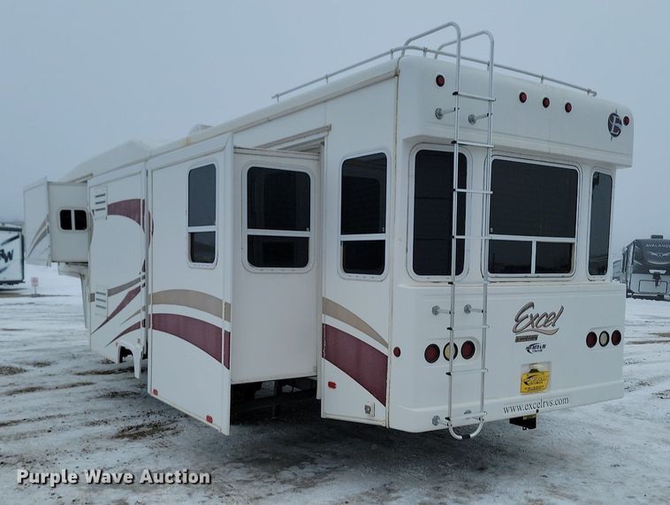 image for item LA9548 2007 Excel 36 MKO camper