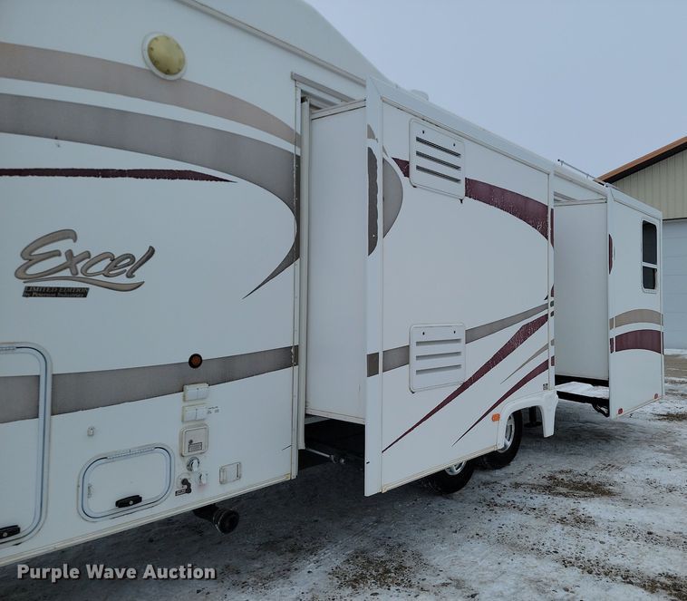 image for item LA9548 2007 Excel 36 MKO camper