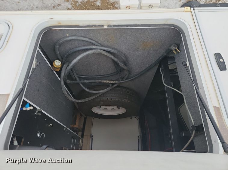 image for item LA9548 2007 Excel 36 MKO camper