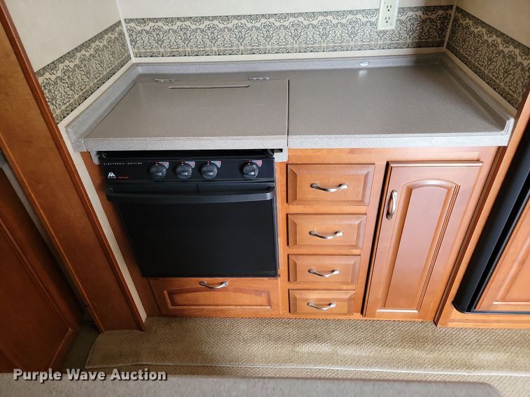 image for item LA9548 2007 Excel 36 MKO camper