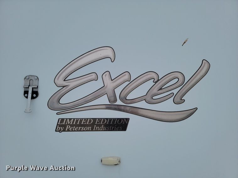 image for item LA9548 2007 Excel 36 MKO camper