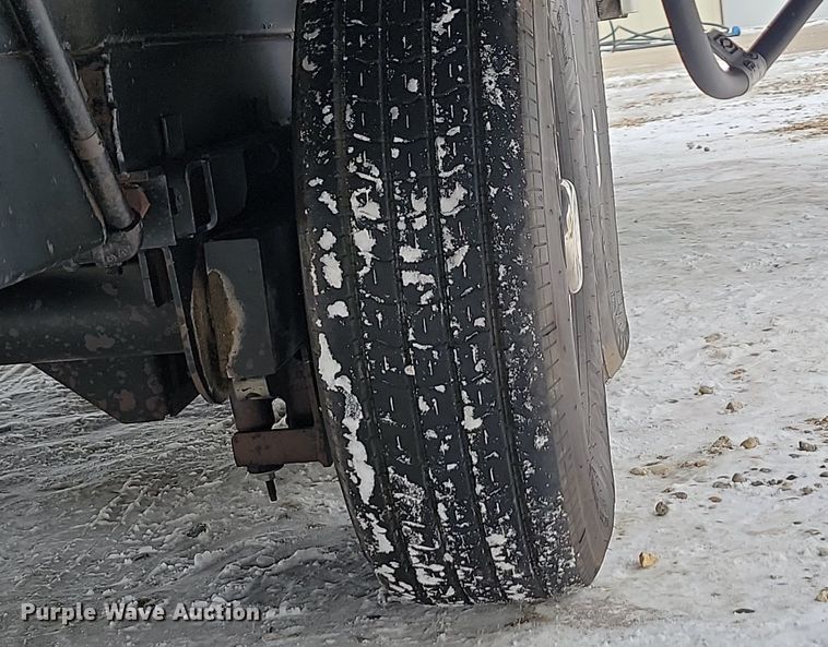 image for item LA9548 2007 Excel 36 MKO camper