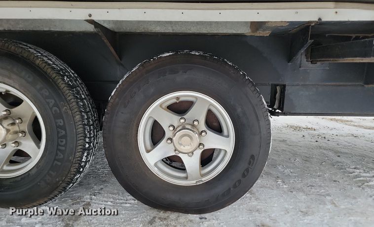 image for item LA9548 2007 Excel 36 MKO camper