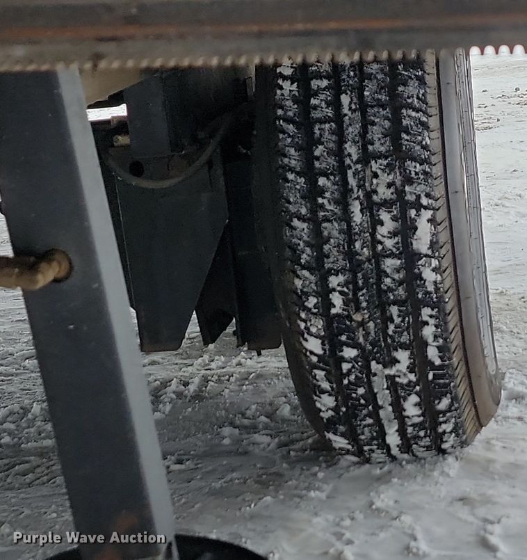 image for item LA9548 2007 Excel 36 MKO camper