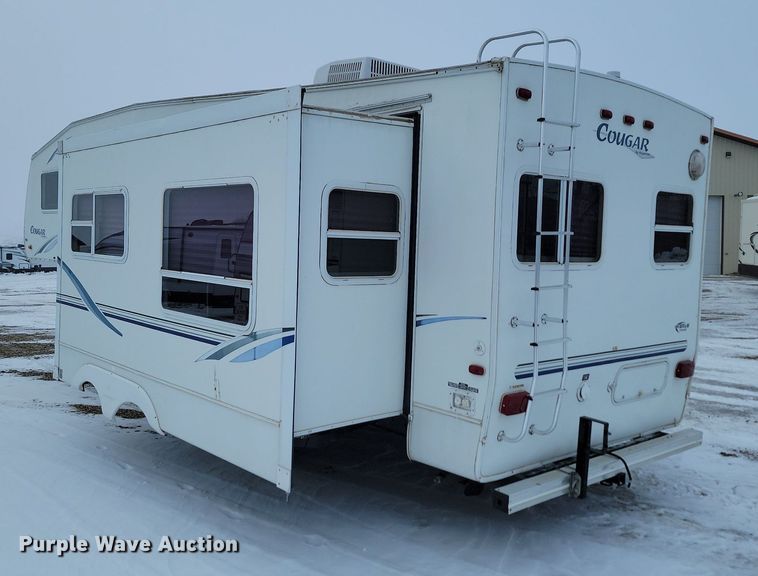 image for item LA9549 2002 Keystone  M279 EFS Cougar  camper