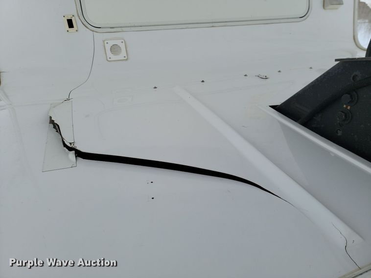 image for item LA9549 2002 Keystone  M279 EFS Cougar  camper