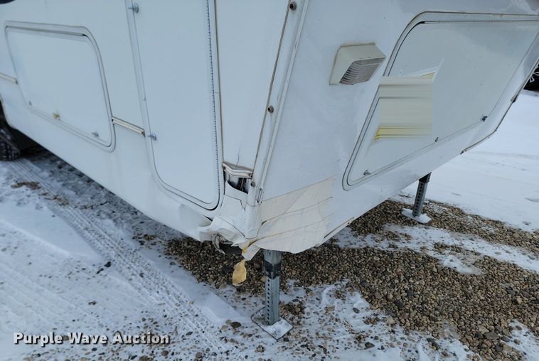 image for item LA9549 2002 Keystone  M279 EFS Cougar  camper