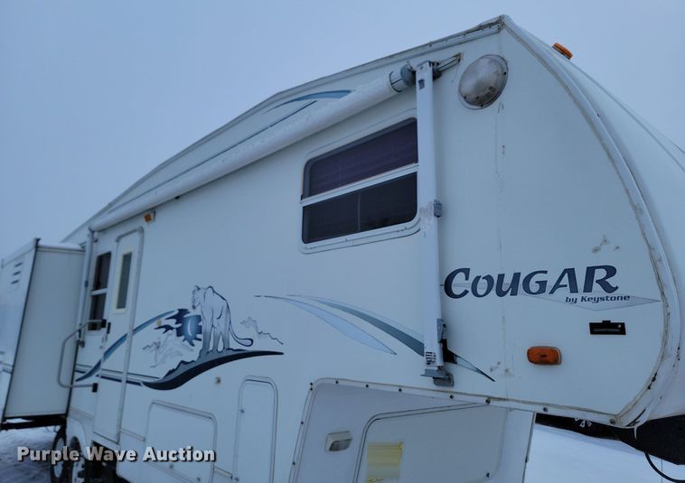 image for item LA9549 2002 Keystone  M279 EFS Cougar  camper