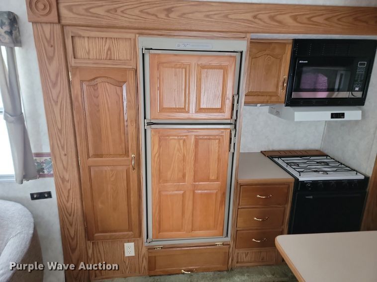 image for item LA9549 2002 Keystone  M279 EFS Cougar  camper