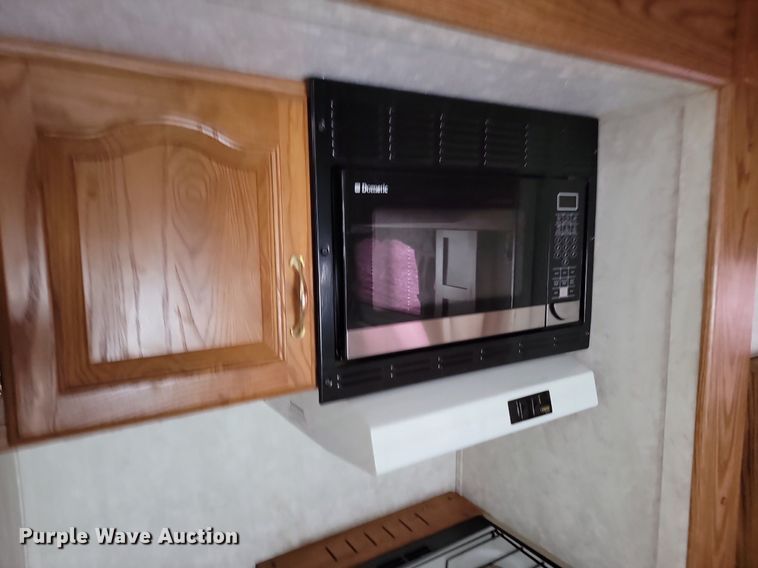 image for item LA9549 2002 Keystone  M279 EFS Cougar  camper