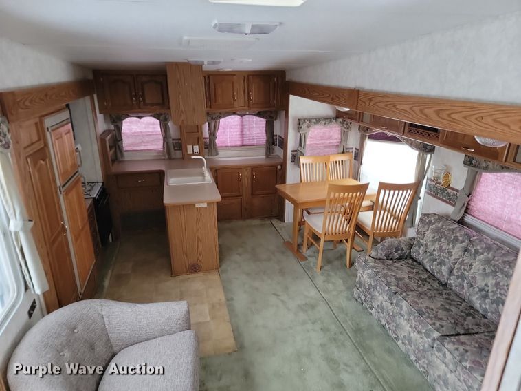 image for item LA9549 2002 Keystone  M279 EFS Cougar  camper