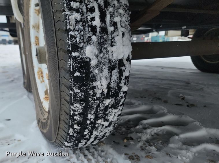 image for item LA9549 2002 Keystone  M279 EFS Cougar  camper