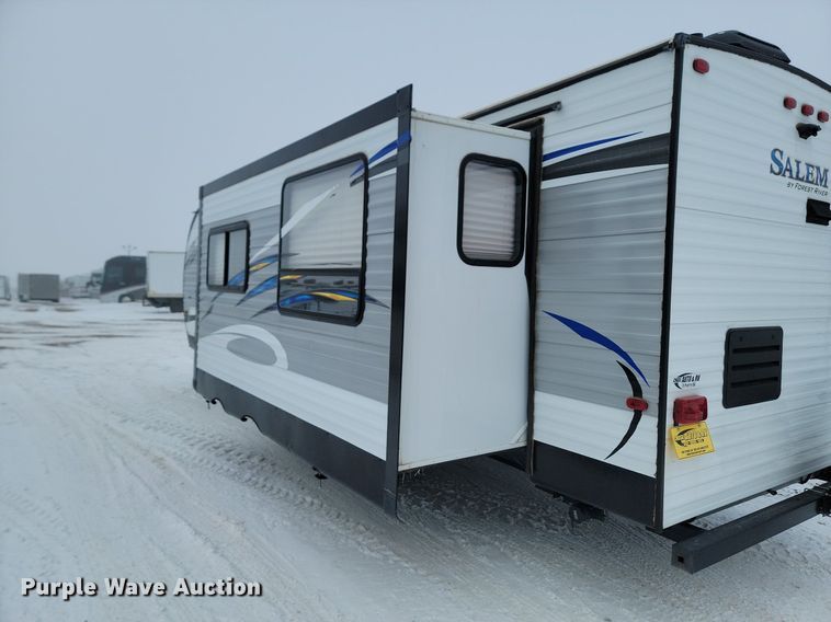 image for item LA9550 2018 Forest River Salem camper