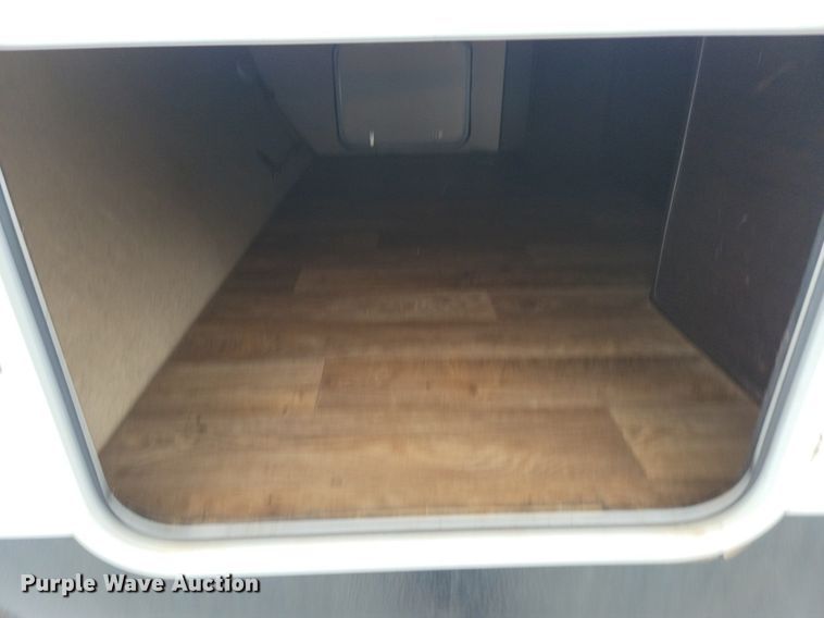 image for item LA9550 2018 Forest River Salem camper