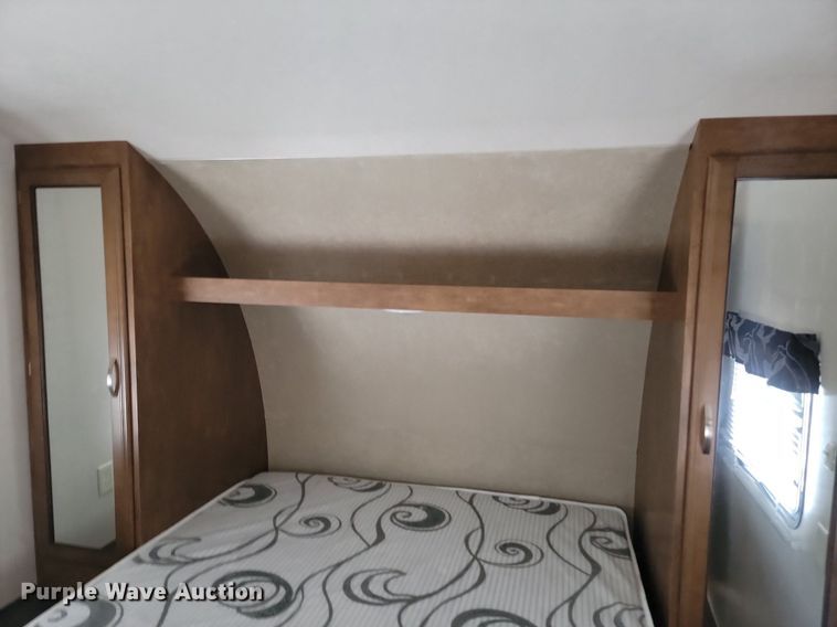 image for item LA9550 2018 Forest River Salem camper