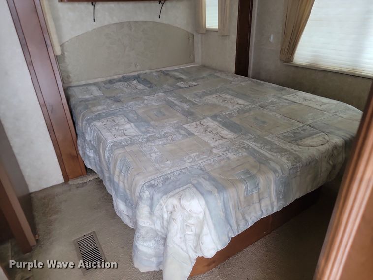 image for item LA9551 2012 Open Range 281 MFLR camper