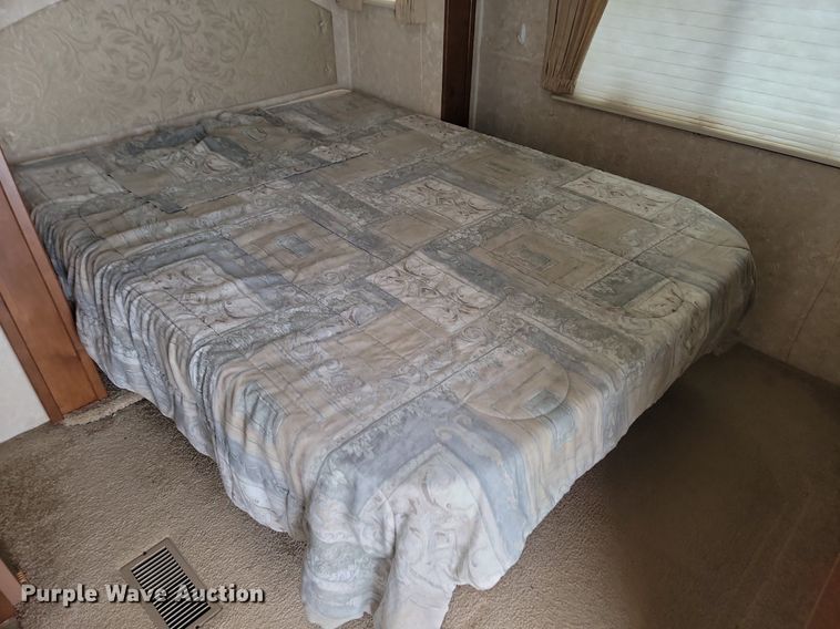 image for item LA9551 2012 Open Range 281 MFLR camper