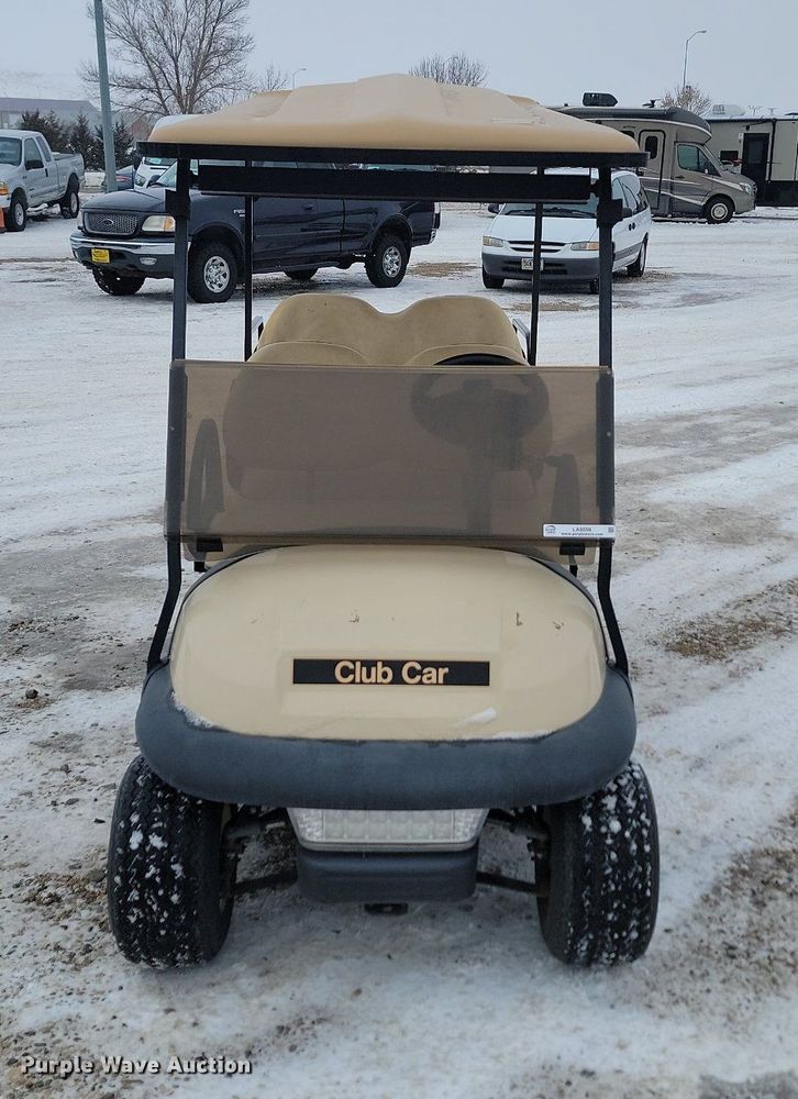 image for item LA9556 2016 Club Car golf cart
