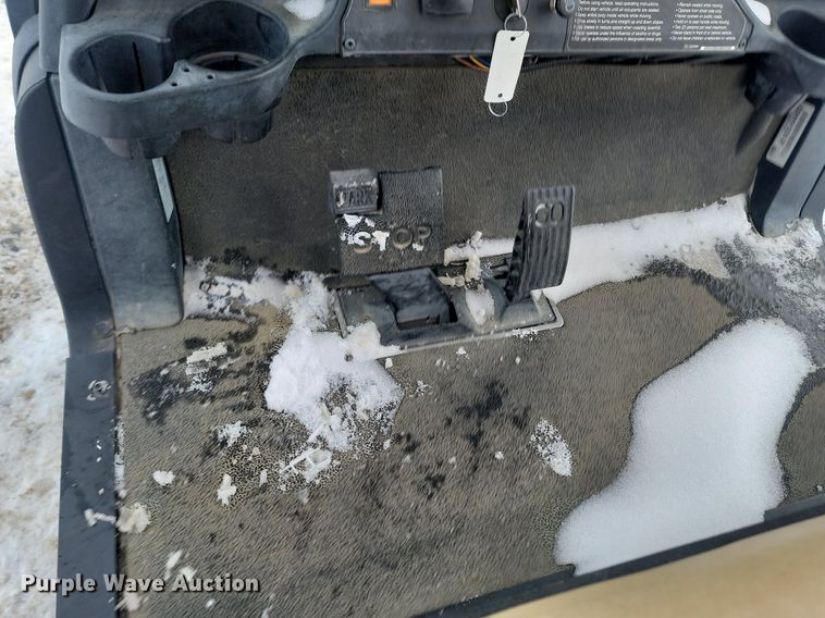 image for item LA9556 2016 Club Car golf cart