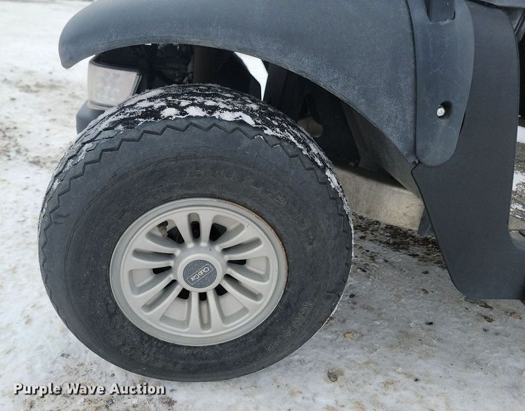 image for item LA9556 2016 Club Car golf cart