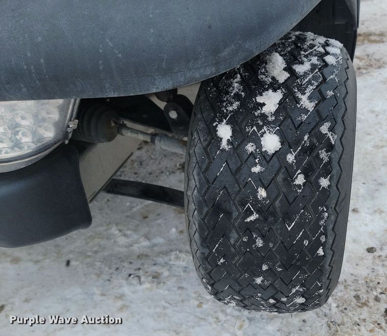 image for item LA9556 2016 Club Car golf cart