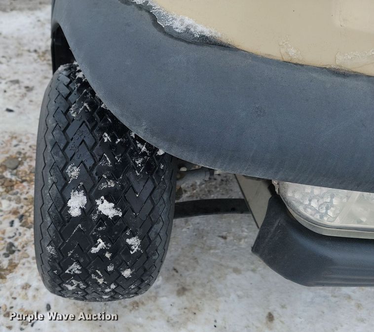 image for item LA9556 2016 Club Car golf cart