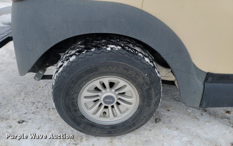 image for item LA9556 2016 Club Car golf cart