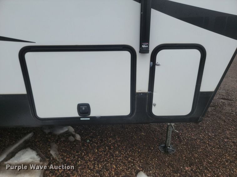 image for item LA9608 2021 Grand Design  Reflection camper