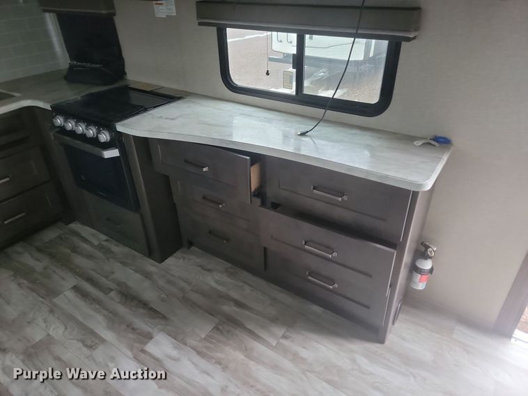 image for item LA9608 2021 Grand Design  Reflection camper