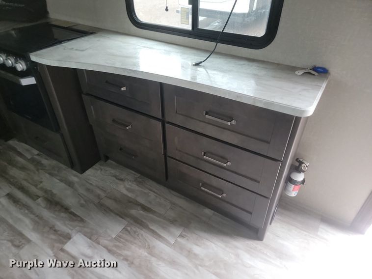 image for item LA9608 2021 Grand Design  Reflection camper