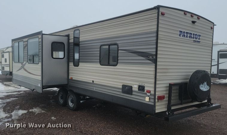 image for item LA9609 2017 Forest River Patriot camper