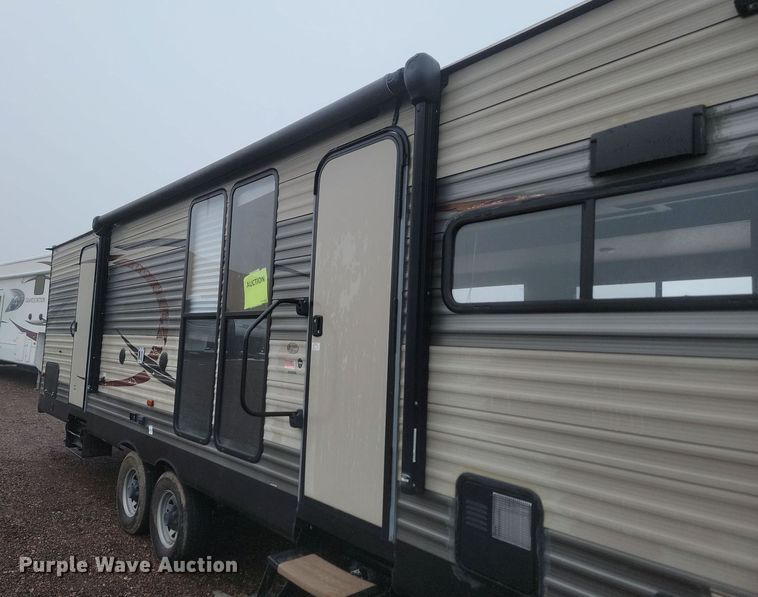 image for item LA9609 2017 Forest River Patriot camper