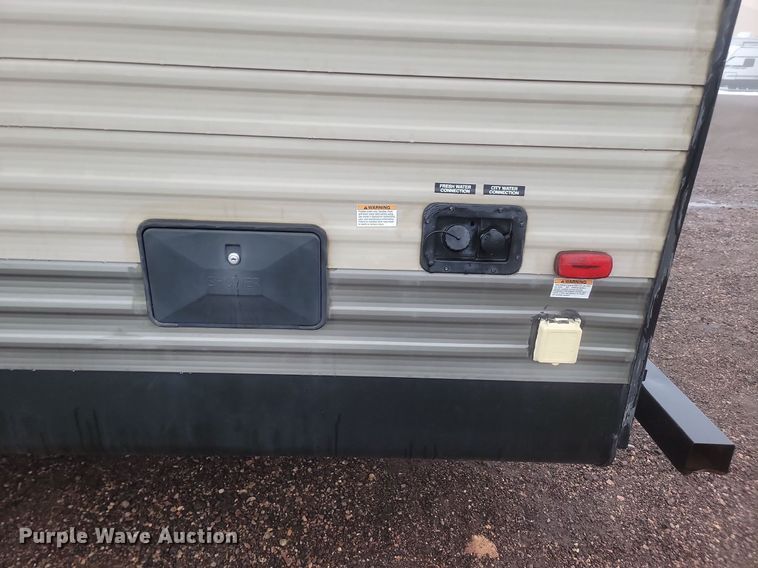 image for item LA9609 2017 Forest River Patriot camper