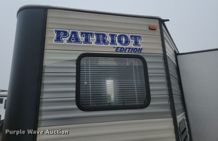 image for item LA9609 2017 Forest River Patriot camper