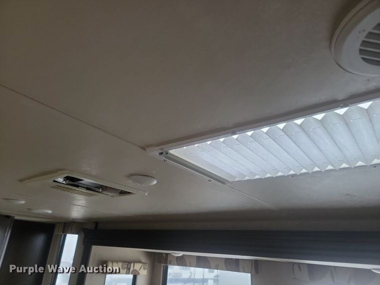 image for item LA9609 2017 Forest River Patriot camper