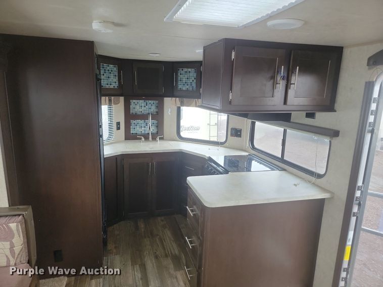 image for item LA9609 2017 Forest River Patriot camper