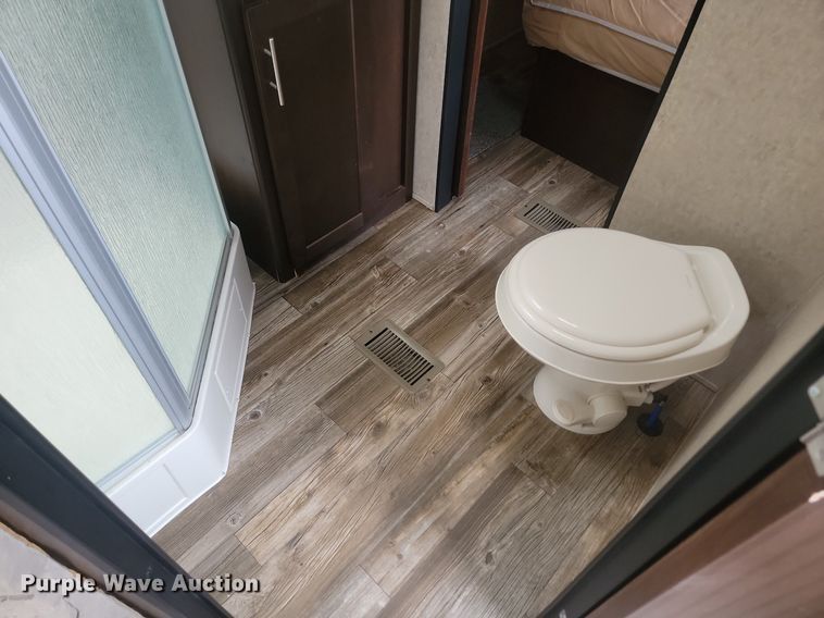 image for item LA9609 2017 Forest River Patriot camper